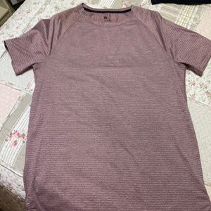 Men’s all in motion short sleeve shirt